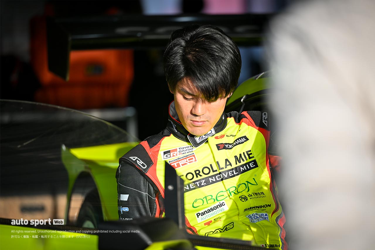 2023スーパーGT岡山公式テスト　apr GR86 GTをドライブする小河諒