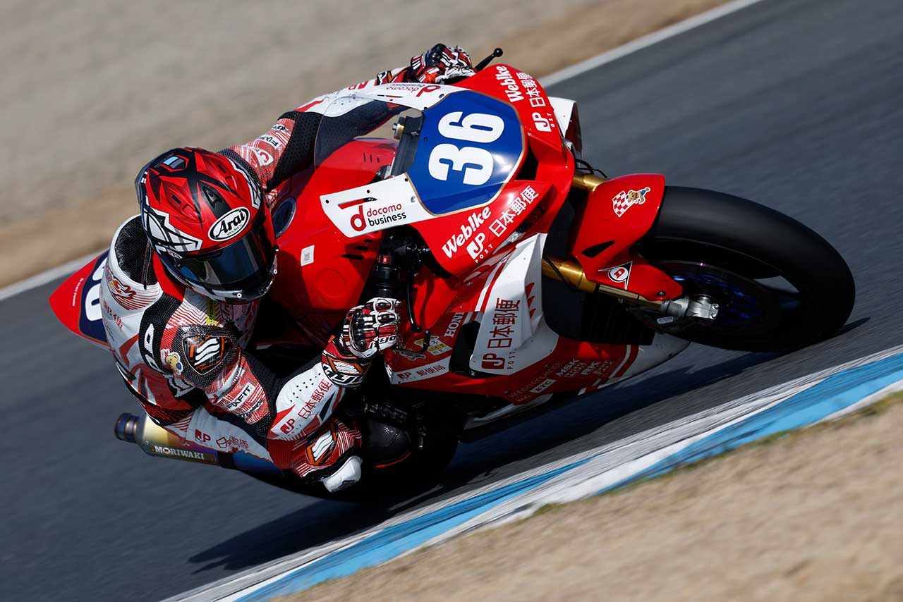 ST1000仕様のホンダCBR1000RR-Rを駆った高橋巧（日本郵便 HondaDream TP）