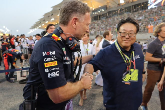 2023年F1第1戦バーレーンGP　本田技研工業の倉石誠司会長とレッドブルのクリスチャン・ホーナー代表