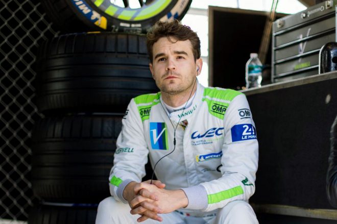 4号車ヴァンウォール・バンダーベル680をドライブするトム・ディルマン