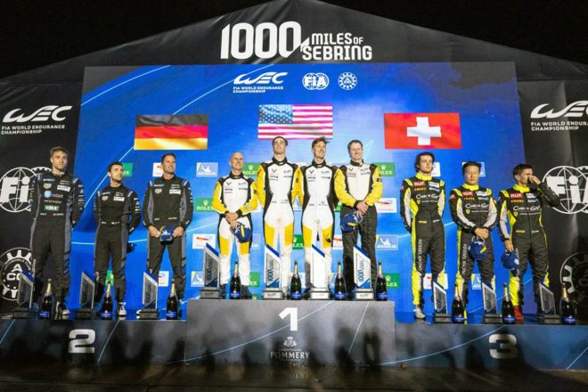 LMGTEアマ暫定表彰式の様子