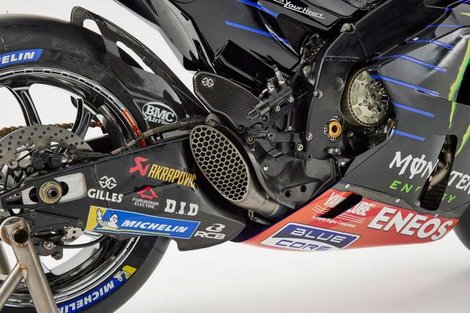 2022年型ヤマハYZR-M1のエキゾースト