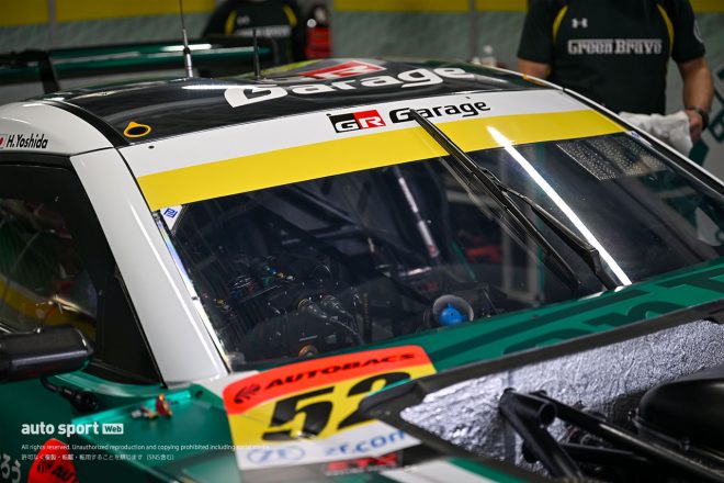 2023スーパーGT富士公式テスト　GT300車両のフロントウインドウにはひさびさに黄色い識別帯が貼られた。