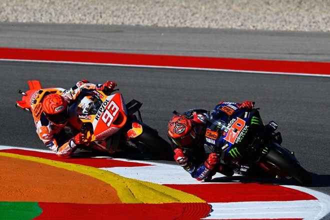 ファビオ・クアルタラロ（モンスターエナジー・ヤマハMotoGP）とマルク・マルケス（レプソル・ホンダ・チーム）／2023MotoGP第1戦ポルトガルGP