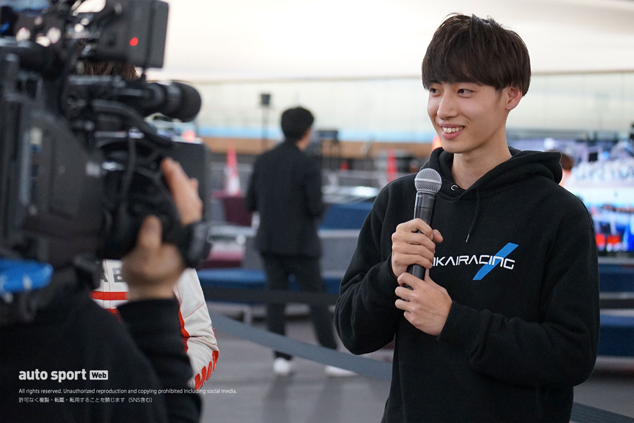 追走ドリフトシミュレーターデモランに出演した川戸育真／eMOTORSPORTS EXHIBITION 2023 in TOKYO