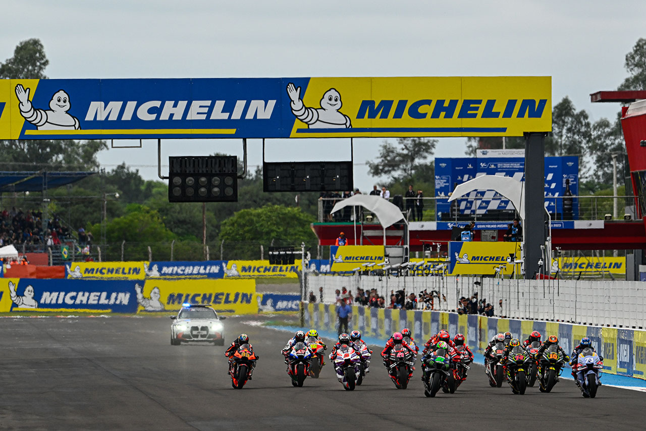 スプリントレースでのスタートシーン／2023MotoGP第2戦アルゼンチンGP