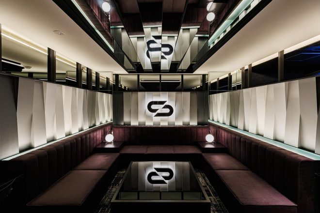 ドライビングラボ『simdrive』のラウンジ