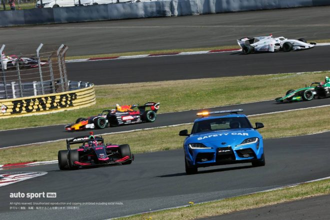 ジュリアーノ・アレジ（VANTELIN TEAM TOM’S）がマシンを止め、7周目よりセーフティカーが導入された