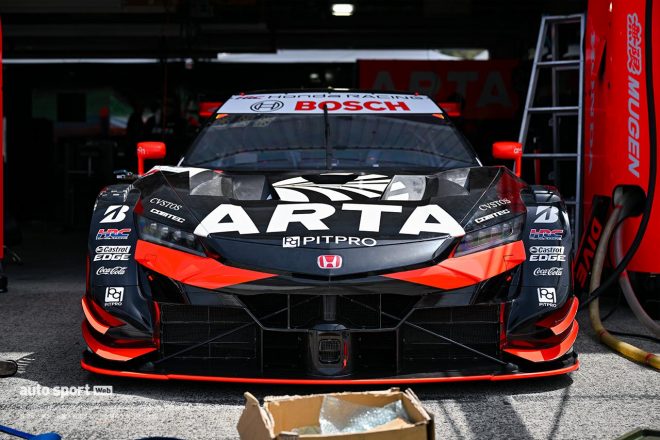 2023スーパーGT第1戦岡山　#16 ARTA MUGEN NSX-GTはフロントのオレンジの部分が増えている。