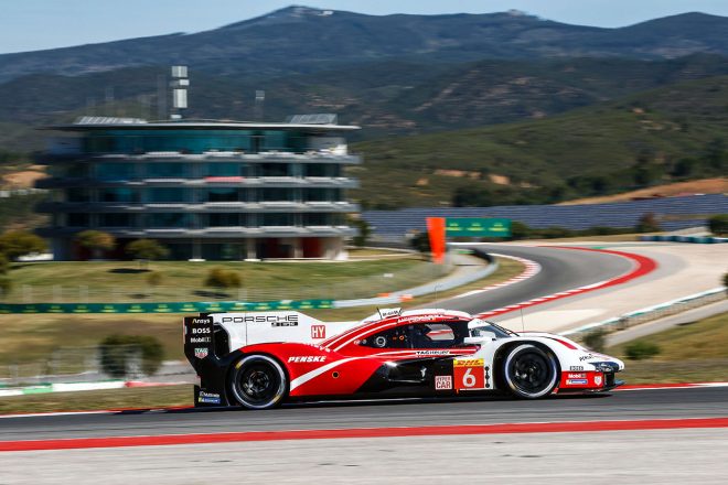 ポルシェ・ペンスキー・モータースポーツが走らせるファクトリー車両のポルシェ963