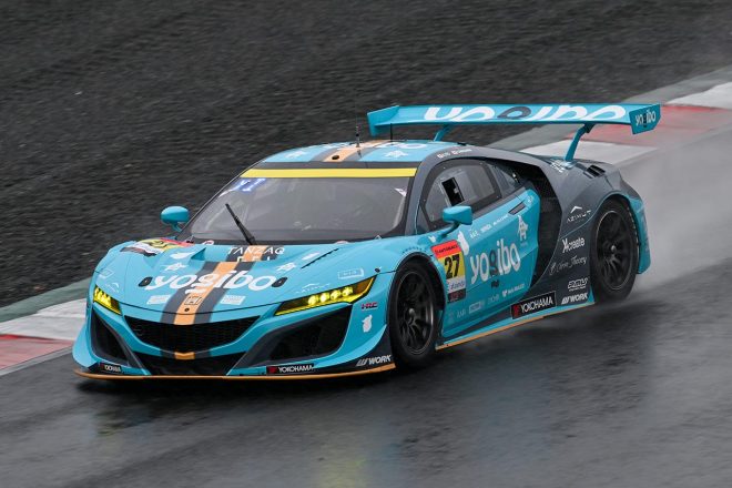 27　Yogibo NSX GT3