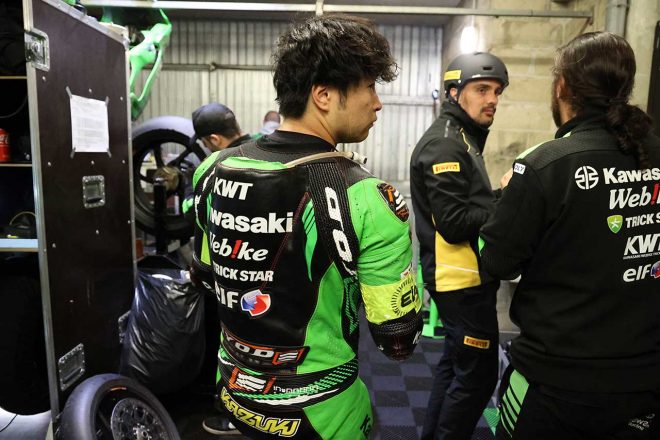 ピットを後にする渡辺一樹（TEAM KAWASAKI WEBIKE TRICKSTAR）／2023EWC第1戦ル・マン24時間