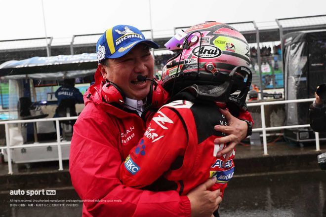 2023スーパーGT第1戦岡山　GT500優勝を喜ぶ松田次生と中島健監督（MOTUL AUTECH Z）