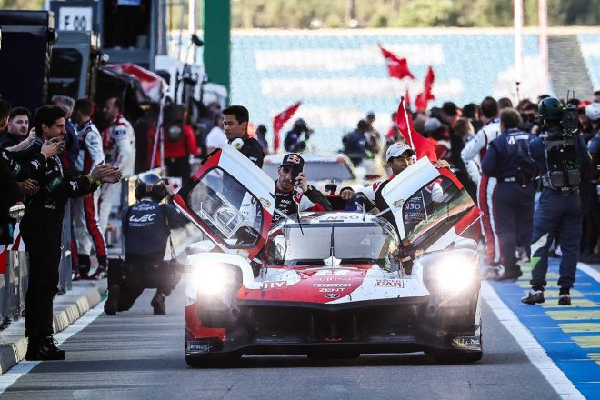 WEC第2戦を制し、パルクフェルメへと向かう8号車GR010ハイブリッド