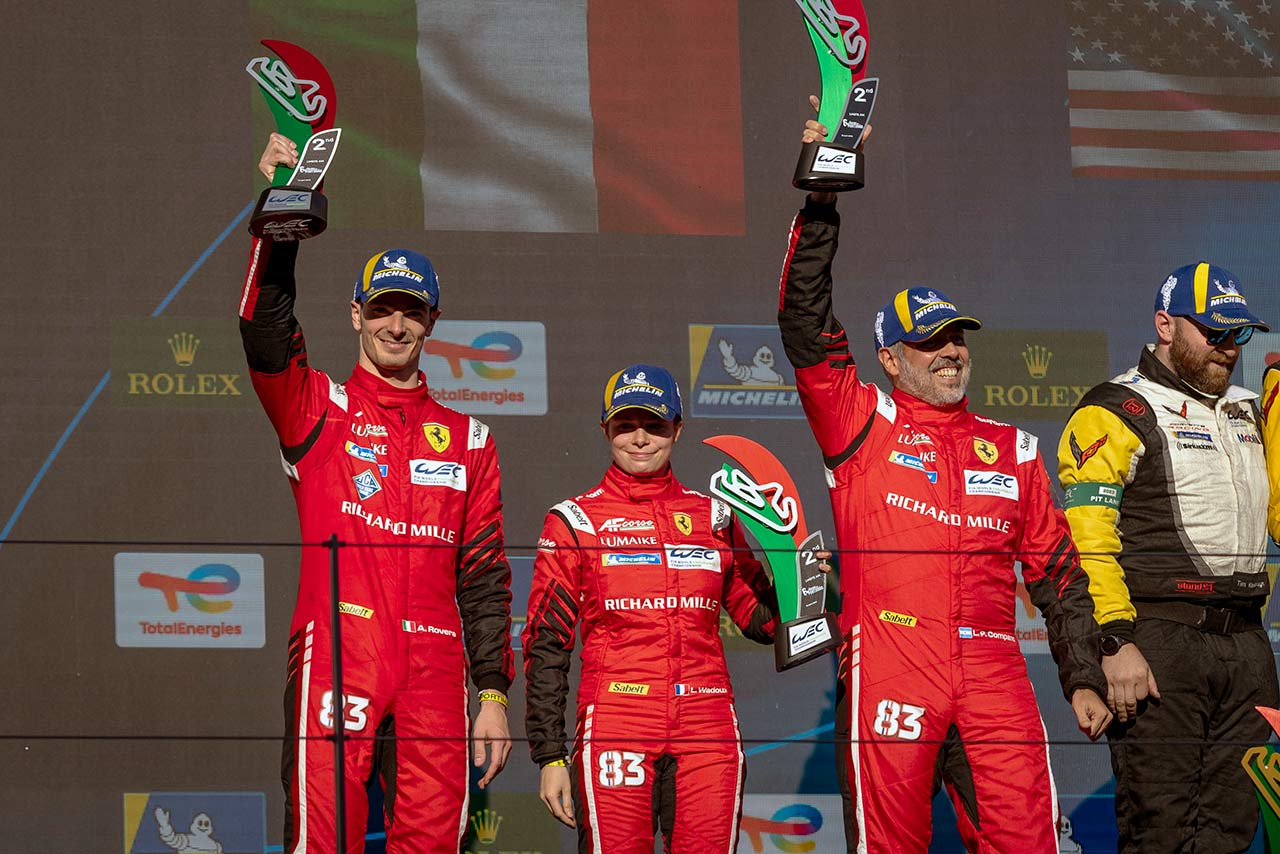 LMGTEクラスの2位表彰台に登壇したリシャール・ミル・AFコルセの（左から）アレッシオ・ロベラ、リル・ワドゥ、ルイス・ペレス・コンパンク