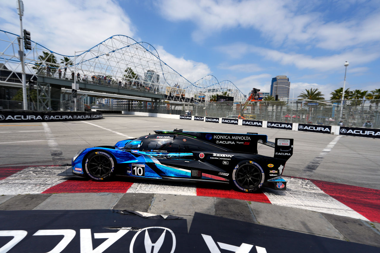 インディカーと併催のIMSA第3戦『アキュラ・グランプリ・オブ・ロングビーチ』で優勝争いを展開した10号車アキュラARX-06