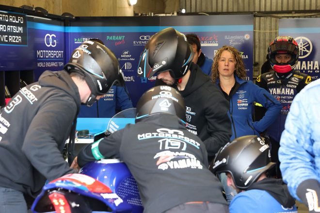 マシンを修復するOG MOTORSPORT WORLD ENDURANCE TEAM／2023EWC第1戦ル・マン24時間
