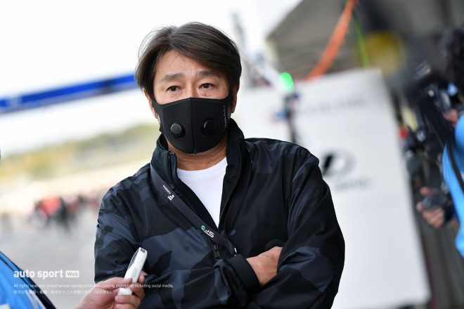 第3戦走行前日、鈴鹿サーキットに姿を見せたKONDO RACINGの近藤真彦監督