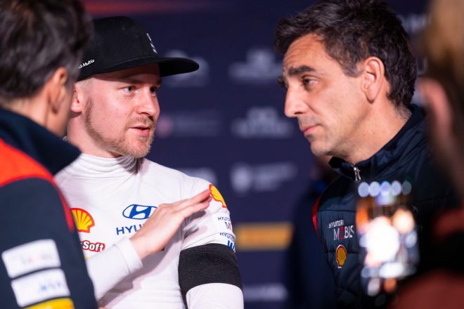エサペッカ・ラッピ（左）とシリル・アビテブール（右：ヒョンデ・モータースポーツ・チーム代表）　2023年WRC第4戦クロアチア・ラリー