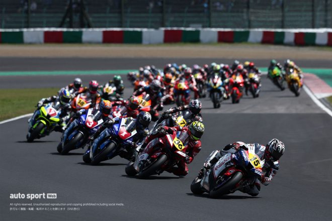 2023全日本ロード第2戦鈴鹿2&4 JSB1000 レース2 スタートシーン
