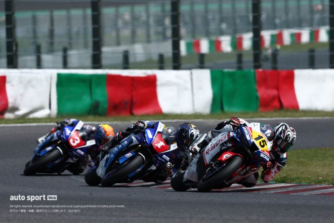 2023全日本ロード第2戦鈴鹿2&4 JSB1000 レース2 序盤のトップ争い