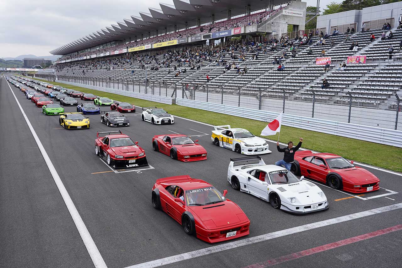 リバティーウォーク車両たちによるパレードラン
