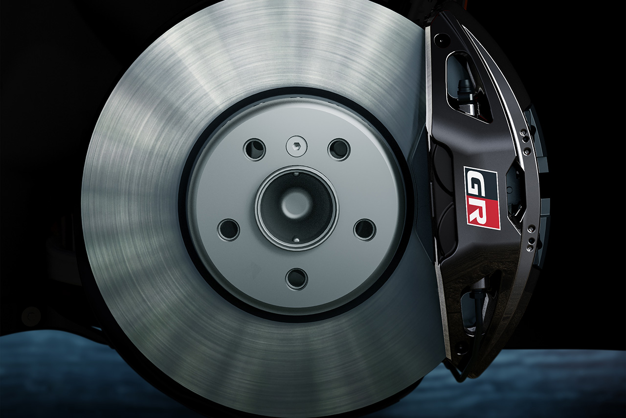 ブラック塗装ブレーキキャリパー（フロント：GRロゴ入り）