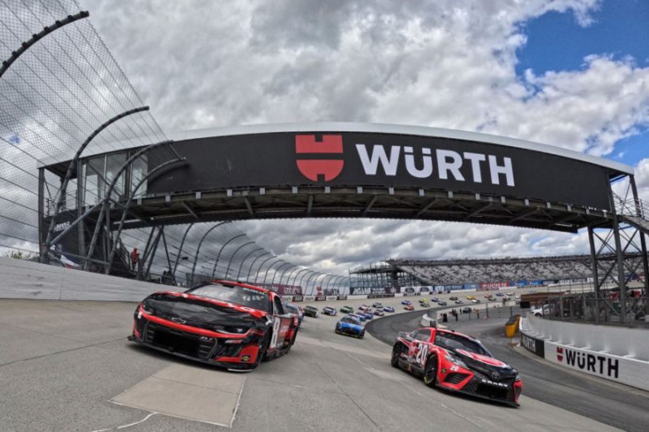 土曜予選が降雨により早々のキャンセルとなり、前戦タラデガ勝者で今季2勝を挙げているイル・ブッシュ（Richard Childress Racing／シボレー・カマロ）がポール発進に