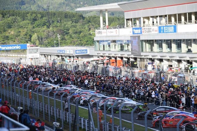 2023スーパーGT第2戦富士　決勝レース終了後のコースパルクフェルメ