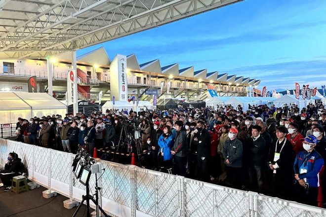 2023スーパーGT第2戦富士　TVアニメ『オーバーテイク！』第1話世界初上映会の様子