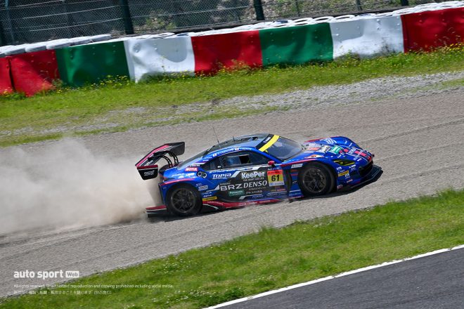 2023GTエントラント協会主催 GT300鈴鹿専有走行テスト　SUBARU BRZ R&D SPORTはコースアウトするシーンも