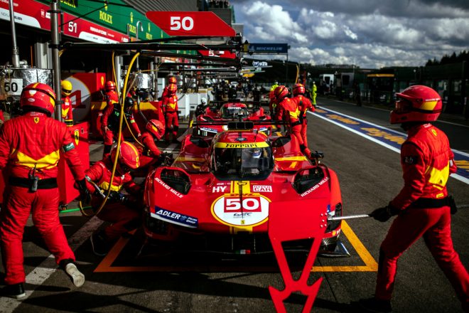 WEC第3戦スパではピットアウト直後のフェラーリ499Pがクラッシュするシーンも