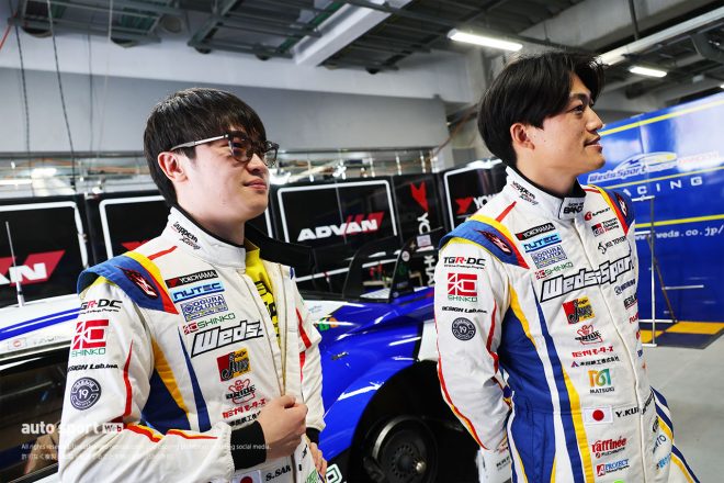 2023スーパーGT第2戦富士　国本雄資と阪口晴南（WedsSport ADVAN GR Supra）