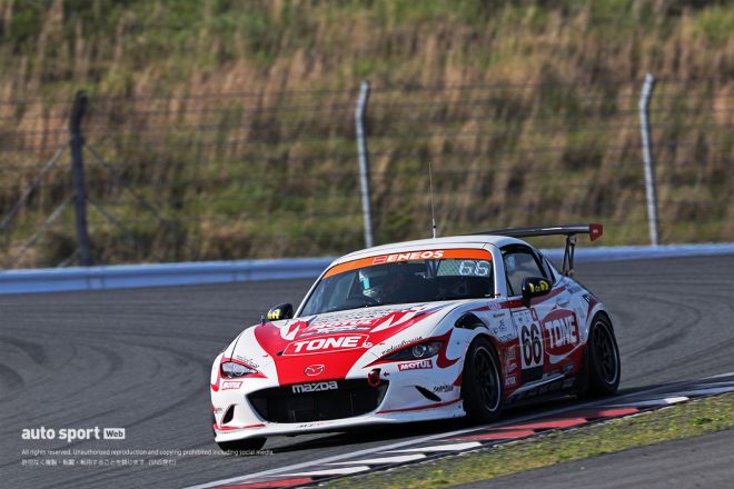 2023スーパー耐久富士公式テスト odula TONE MOTUL ROADSTER RF