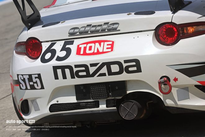 odula TONE 制動屋ロードスターの装着するチームオリジナルのワンオフマフラー