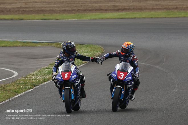 2023全日本ロード第3戦SUGO JSB1000レース1。中須賀を制し、岡本が初優勝を獲得。