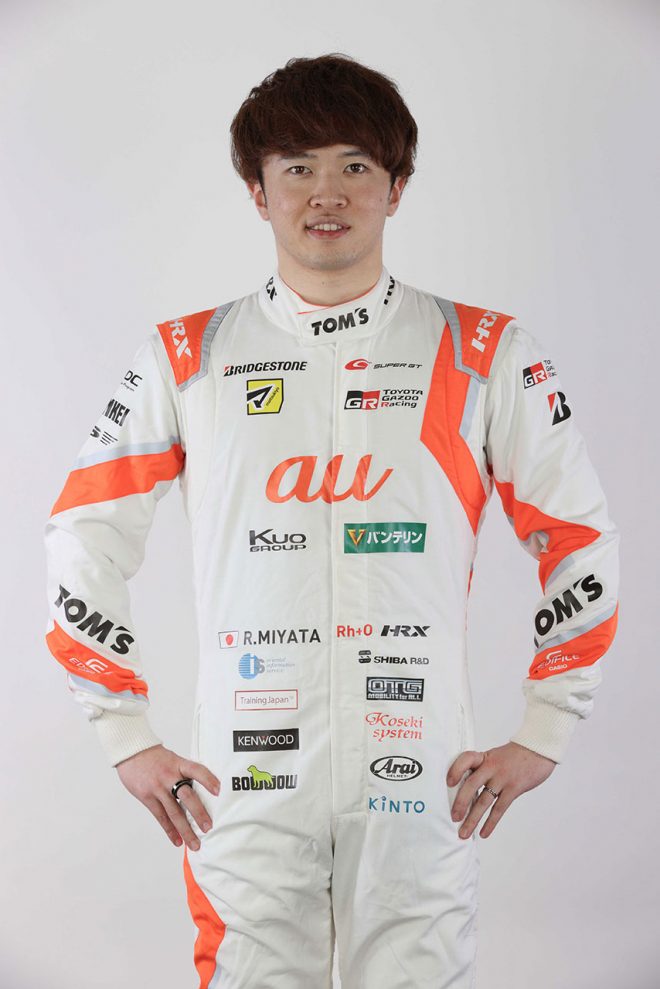 αU marketで販売されるTGR TEAM au TOM'SのNFT③：4名個人サイン入り／宮田莉朋