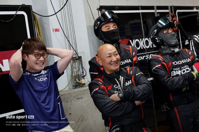 2023スーパーGT第3戦鈴鹿　GT500ポールポジションを逃し悔しがる阪口晴南とTGR TEAM WedsSport BANDOH陣営