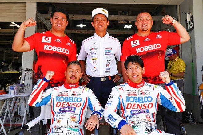 2023スーパーGT第3戦鈴鹿　『コベルコ神戸スティーラーズ』の山本幸輝選手と北出卓也選手がピットウォークに出演