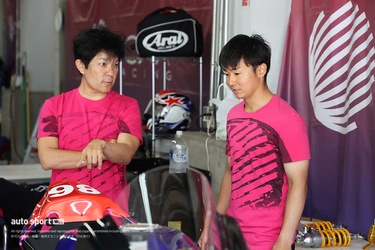 原田哲也監督、伊藤勇樹（NCXX RACING with RIDERSCLUB）／鈴鹿8耐 合同テスト