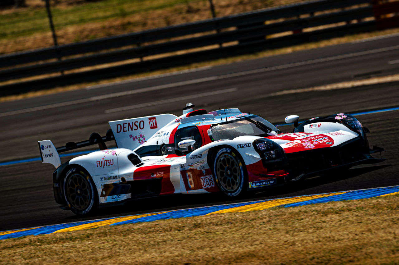 WEC2022年シーズン第3戦ル・マン24時間 決勝18時間経過 TOYOTA