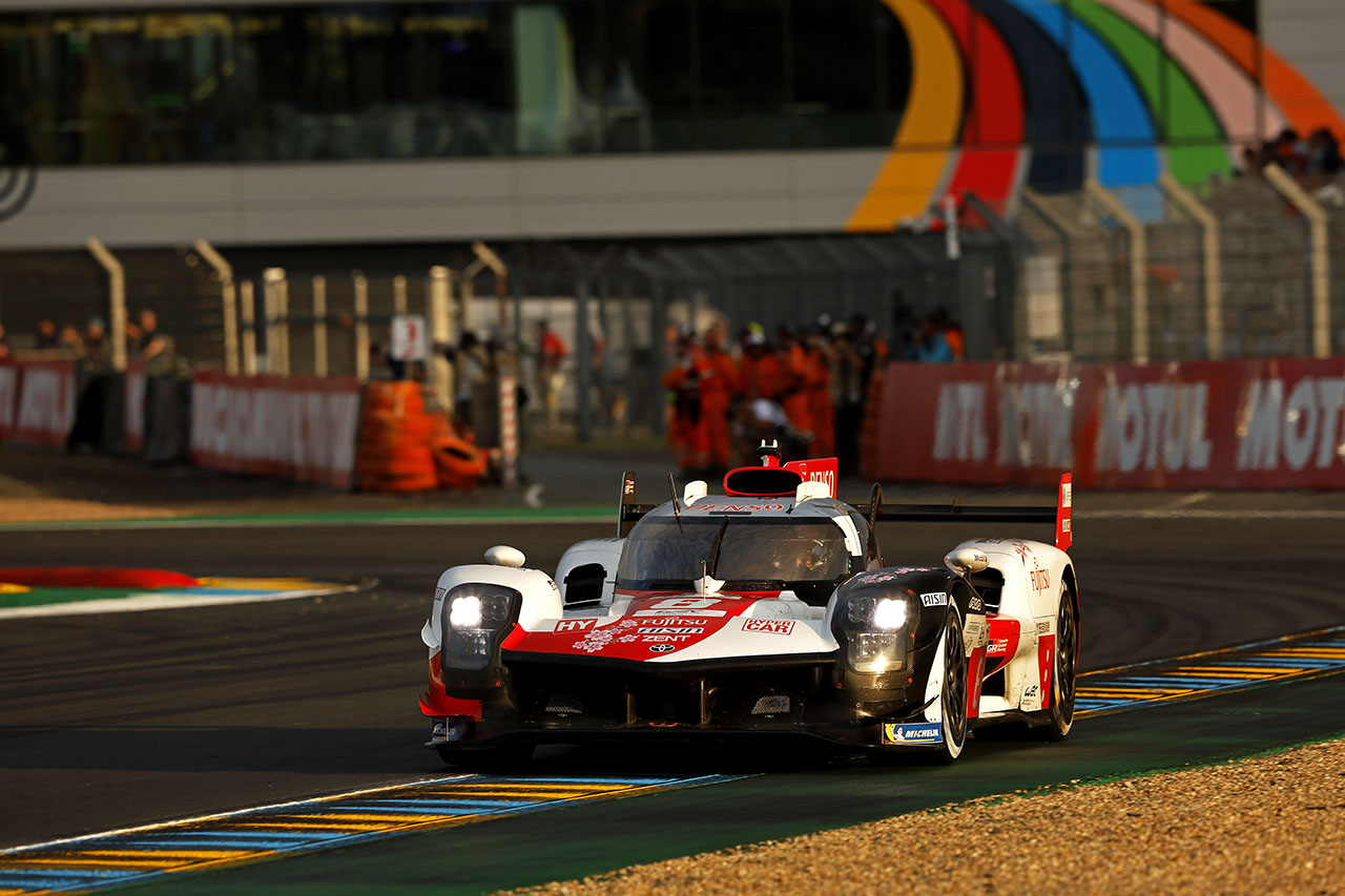 8号車トヨタGR010ハイブリッド（セバスチャン・ブエミ／ブレンドン・ハートレー／平川亮）　2023年WEC第4戦ル・マン24時間レース