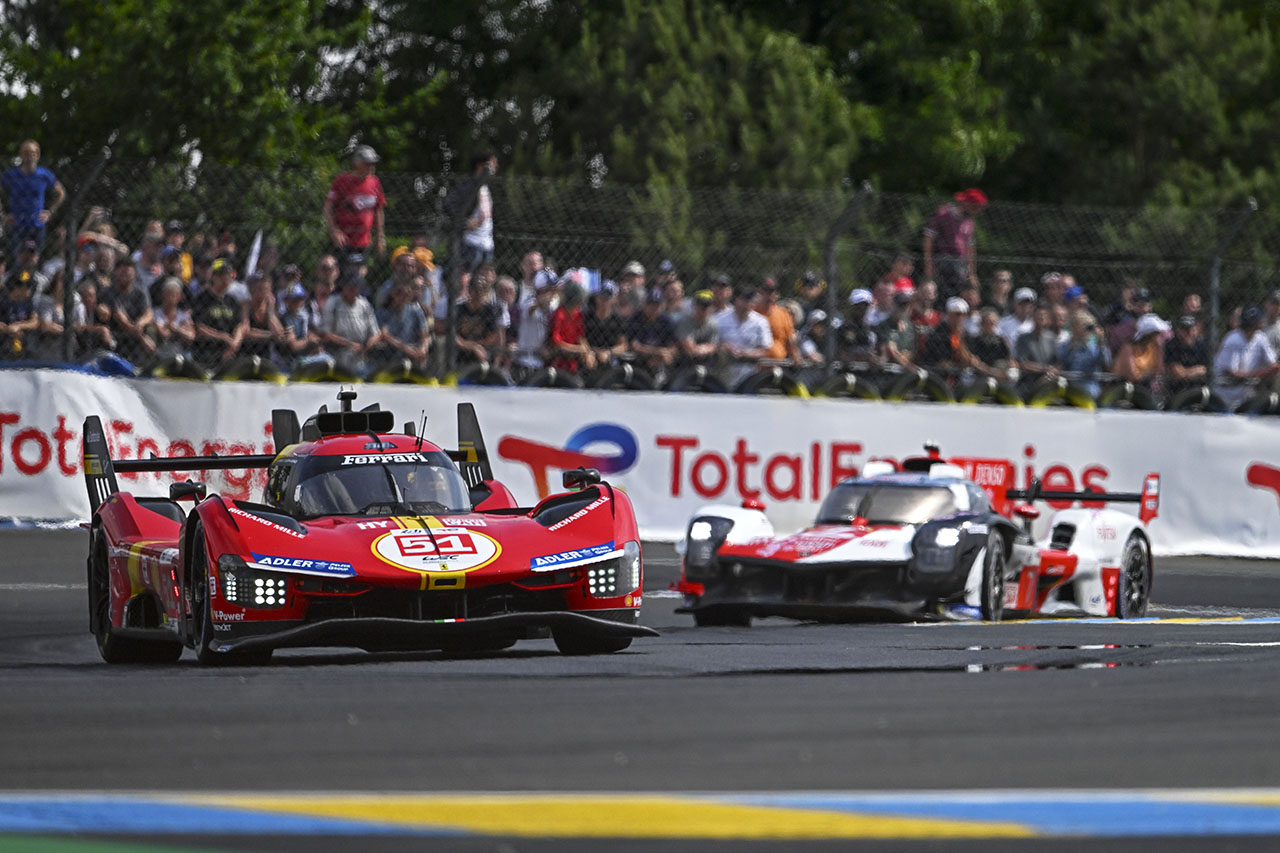 2023年WEC第4戦／第91回ル・マン24時間　18時間経過時点でトップを走る51号車フェラーリ499P