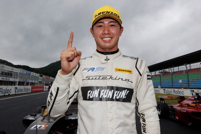2023 FRJ 岡山大会 第7戦決勝を制した金丸ユウ（Sutekina Racing）