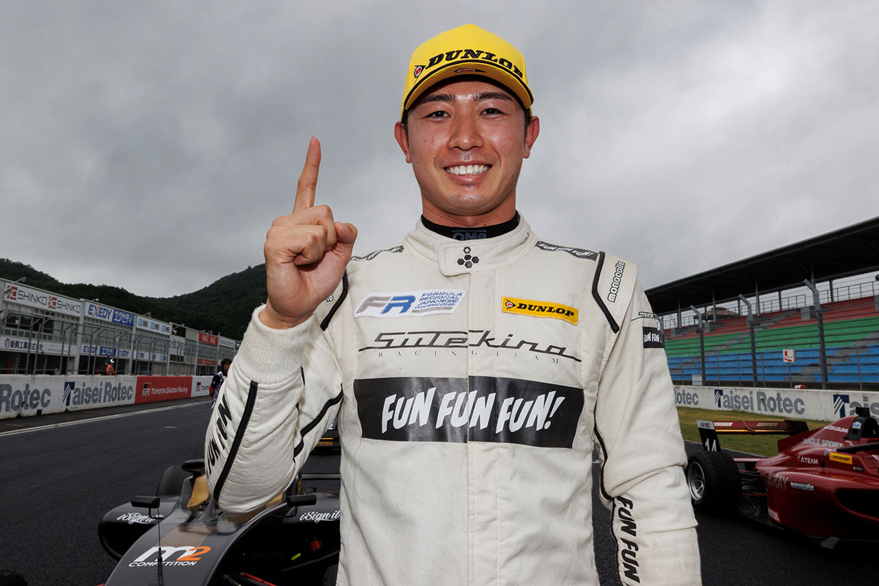 2023 FRJ 岡山大会 第7戦決勝を制した金丸ユウ（Sutekina Racing）