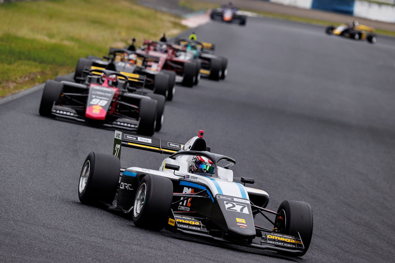 2023 FRJ 岡山大会 第8戦決勝　リアム・シーツ（Sutekina Racing）