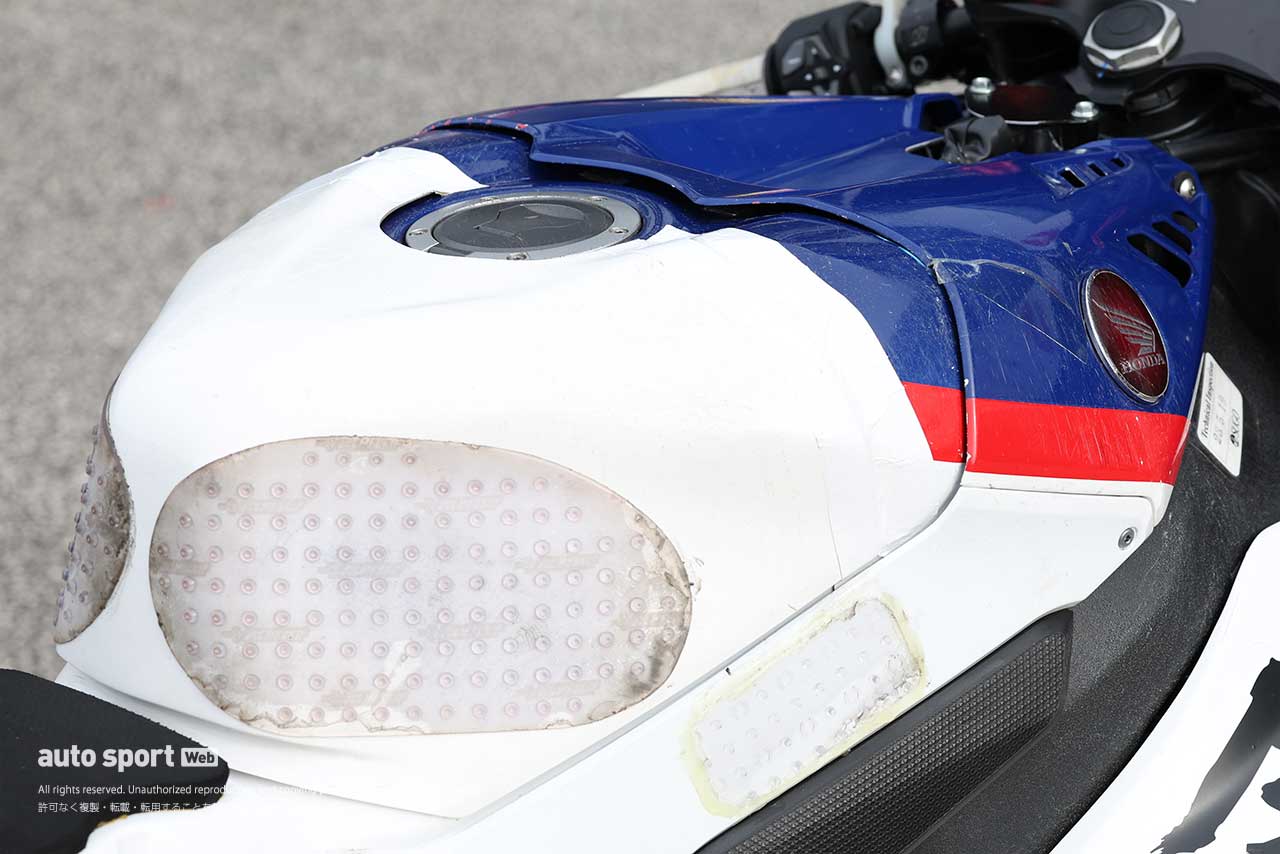 ST1000榎戸育寛車