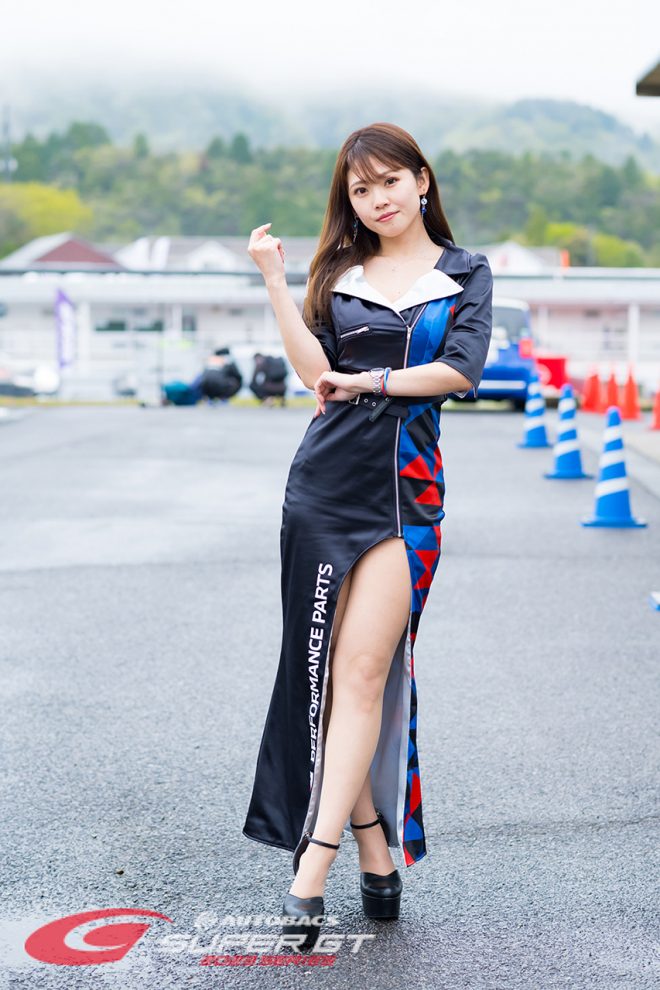 新木 みお（あらき みお ）／BMW Team Studie RQ