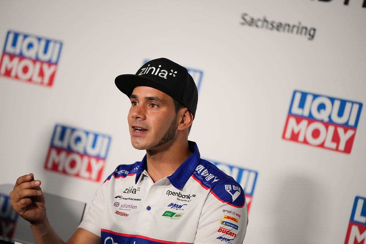 MotoE：2023MotoGP第7戦ドイツGPのプレスカンファレンスに出席したジョルディ・トーレス（Openbank Aspar Team）