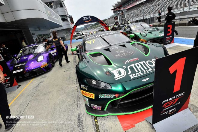 2023GTワールドチャレンジ・アジア第4戦富士　決勝レース2のトップ3台